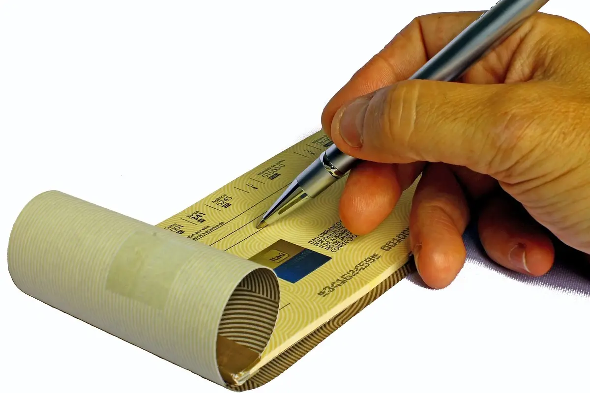 Conosci tutti i tipi di assegni bancari: ecco quali sono e le loro caratteristiche